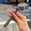 Thìa ăn cơm bún phở cán khắc vân inox 18/10 CKM123 – Giá ưu đãi 49.000 6