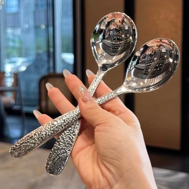 Thìa ăn cơm bún phở cán khắc vân inox 18/10 CKM123 – Giá ưu đãi 49.000 8
