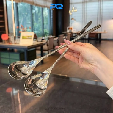 Thìa múc cơm trộn Hàn cán dài, muỗng thủng chân mèo inox 18/10 Giá chỉ 65.000₫ 8