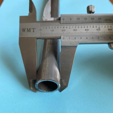 Trục Thép Phi 20 lỗ 16mm dày 2mm Ống thép 20mm trục gối đỡ vòng bi, mô tơ quạt, Giá 21.000 VNĐ