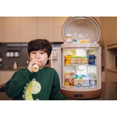 Tủ Lạnh Mini Ccomo Line Friends Đựng Mỹ Phẩm, Đồ Dùng Cá Nhân, Đồ Uống, Loa Bluetooth, Nhập Hàn 9 Tủ Lạnh Mini Ccomo Line Friends Đựng Mỹ Phẩm, Đồ Dùng Cá Nhân, Đồ Uống, Loa Bluetooth, Nhập Hàn 9