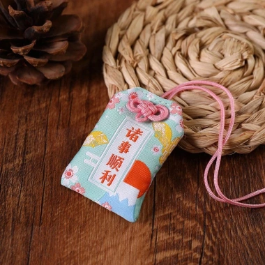 Túi Gấm Omamori Phong Thủy May Mắn Chống Nước - Giảm Giá 9900đ 76 Túi Gấm Omamori Phong Thủy May Mắn Chống Nước - Giảm Giá 9900đ 76