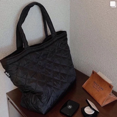 Túi ToTe Phao Trần Trám Siêu Hot 210 - Cá Tính, Bảo Vệ, Giá Ưu Đãi 89.000₫