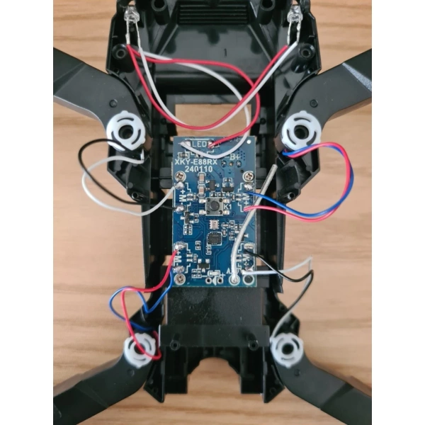 Trải nghiệm thực tế khi sử dụng bộ điều khiển Tx Rx S1S F198 cho drone New Zin
