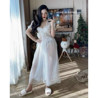 Váy ngủ cao cấp kèm chip, áo choàng voan tơ mỏng xuyên thấu dài béo eo sexy - 355k