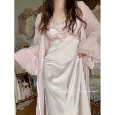 Váy Ngủ Lụa Cao Cấp và Áo Choàng Voan Tay Loe Ren - Hube Sleepwear Giá 615k