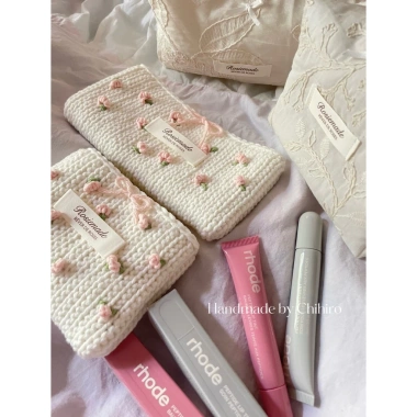 Ví len thêu hoa hồng nơ hồng Rosiemade Vintage, giá ưu đãi 888.888 VND