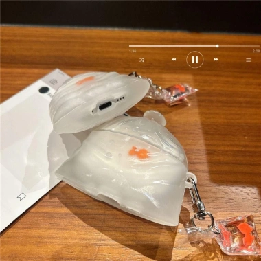 Vỏ tai nghe FLAZEA cá vàng – Chống rơi, bụi, trầy xước, kèm dây chuyền, tương thích AirPods 1‑4 & Pro2