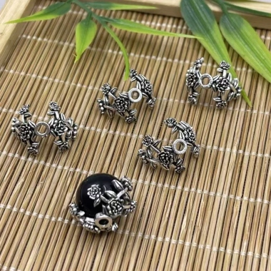 Vòng hoa bướm hợp kim tự làm – Thiết kế sang trọng, giá 92.947₫ giảm từ 119.902₫