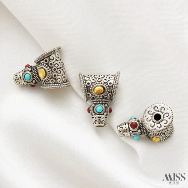 Vòng Tay 18k Sáu Xương Mantra Bạc Cổ King Kong - Tháp Đầu, Hạt Động Vật, Wenwan DIY, Giá 17.545₫ 4 Vòng Tay 18k Sáu Xương Mantra Bạc Cổ King Kong - Tháp Đầu, Hạt Động Vật, Wenwan DIY, Giá 17.545₫ 4