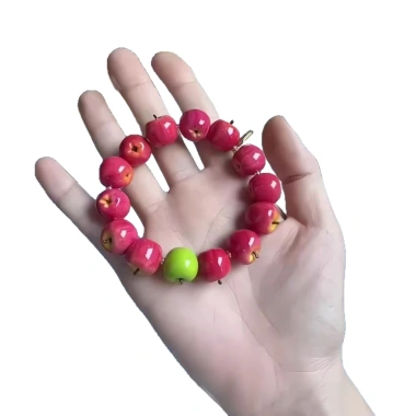 Vòng tay DIY Giáng sinh – Phụ kiện táo đỏ, trái cây trang trí, quà tặng, giá 272k 3 Vòng tay DIY Giáng sinh – Phụ kiện táo đỏ, trái cây trang trí, quà tặng, giá 272k 3
