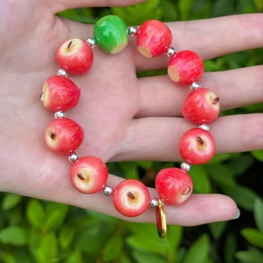 Vòng tay DIY Giáng sinh – Phụ kiện táo đỏ, trái cây trang trí, quà tặng, giá 272k 10 Vòng tay DIY Giáng sinh – Phụ kiện táo đỏ, trái cây trang trí, quà tặng, giá 272k 10