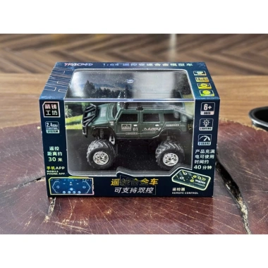 Xe đồ chơi mini điều khiển xa 1/64 kim loại, pin sạc - Dành cho bố và con, giá 385k