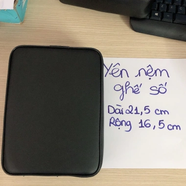 Yên nệm đen và ốc đôn số Phụ kiện lắp đặt nhanh, giá chỉ 16.800₫, giảm giá mạnh