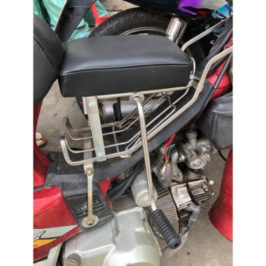 Yên nệm đen và ốc đôn số Phụ kiện lắp đặt nhanh, giá chỉ 16.800₫, giảm giá mạnh