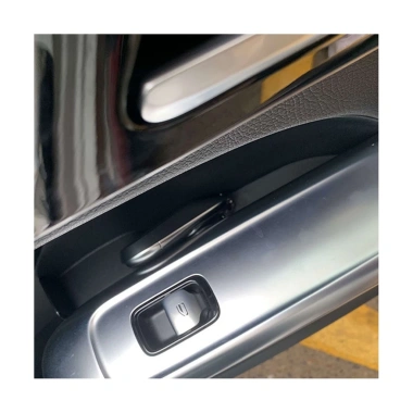 YYCZXe Tay Hộp Bảo Quản, Cửa Hộp và Khay Phụ Kiện Mercedes C Class W206 2.022-2.023 – Giá ưu đãi 444.400₫