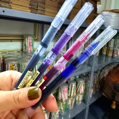10 Bút Gel Nước Muji Ngòi 0.5mm Mực Đều Viết Trơn - Giá ưu đãi 25.000đ 9