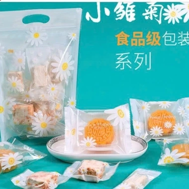 100 túi nilon hoa cúc đựng bánh kẹo trà, kích thước 7x10cm, giá chỉ 18.000đ 6 100 túi nilon hoa cúc đựng bánh kẹo trà, kích thước 7x10cm, giá chỉ 18.000đ 6