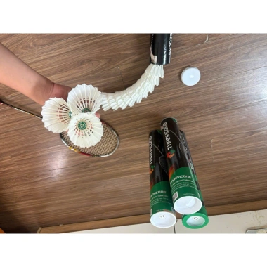 12 Quả Cầu Lông Cũ 95% Giá chỉ 179.000 VND, giảm 41.170 VND - Bán nhanh