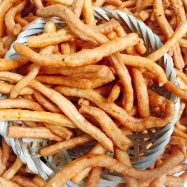 1kg bánh neo thèo lèo vị thái cay giòn thơm - Giá ưu đãi 40.000đ, ăn là ghiền 3 1kg bánh neo thèo lèo vị thái cay giòn thơm - Giá ưu đãi 40.000đ, ăn là ghiền 3