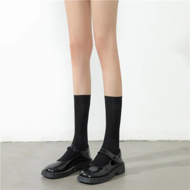 2.024 Tất JK Over‑the‑Knee Nhung Trơn Đen‑Trắng, Vớ Mỏng Gợi Cảm – Giá 41.040₫ 9