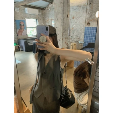 2.025 Tính Khí Retro Bộ Đồ Không Tay Nữ Màu Xám - Áo Vest và Chia Váy Cao Cấp Hai Mảnh Cho Mùa Hè 8 2.025 Tính Khí Retro Bộ Đồ Không Tay Nữ Màu Xám - Áo Vest và Chia Váy Cao Cấp Hai Mảnh Cho Mùa Hè 8