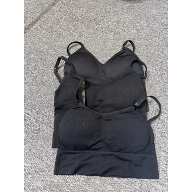 2hand áo bra đen trơn cho dưới 50kg - Giá chỉ 15.000 VNĐ, mềm mại và hỗ trợ nhẹ 2 2hand áo bra đen trơn cho dưới 50kg - Giá chỉ 15.000 VNĐ, mềm mại và hỗ trợ nhẹ 2