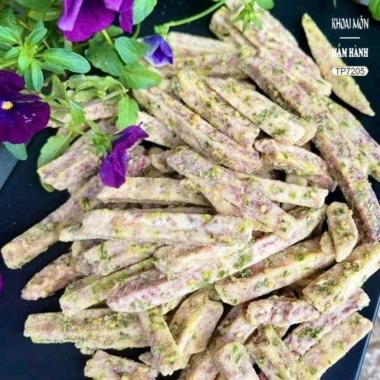 300gr Khoai môn sấy mắm hành - Đồ ăn vặt độc đáo bùi béo, chỉ 86.000₫