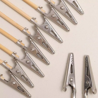 40 Kẹp Cá Sấu Kim Loại Kép Tay Cầm Gỗ - Công Cụ Vẽ Mô Hình An Toàn, Chống ẩm, Giá đỡ DIY 7