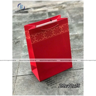 5 chiếc túi giấy đựng 2 chai rượu 29x40x15 viền thổ cẩm, quai dây - Túi quà tặng giá ưu đãi 60.000₫ 3
