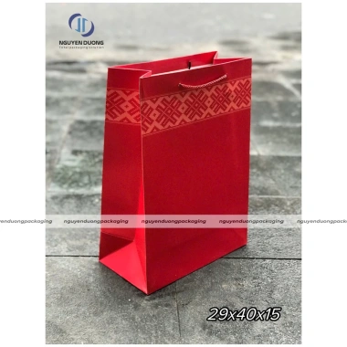 5 chiếc túi giấy đựng 2 chai rượu 29x40x15 viền thổ cẩm, quai dây - Túi quà tặng giá ưu đãi 60.000₫ 4