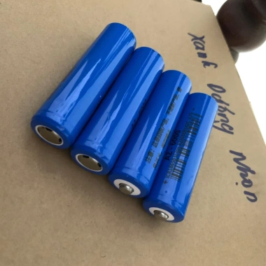 5 viên Pin sạc 18.650 3.7V 2.000-2.500mAh đầu bằng/lồi - Dùng cho quạt, đèn pin, sạc dự phòng, chỉ 29.000₫ 5