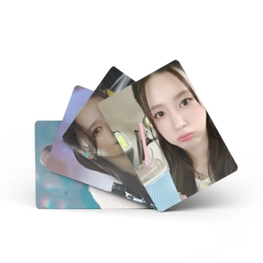 50 Photocard I-DLE MiYeon Laser Holographic LOMO Card KPOP Giá 57.200₫ 5