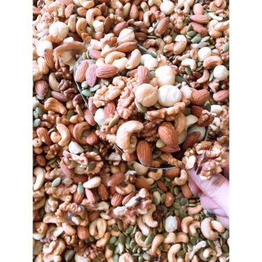 500g Hạt mix 5 loại: hạnh nhân, macca, óc chó, hạt điều, bí - Giảm còn 160k 4