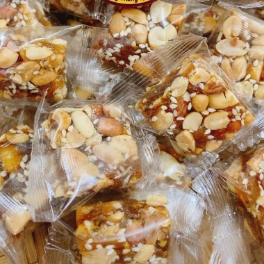 500gr Kẹo Khóm Đậu Phộng Tân Phước - Mứt Thơm Ngon, Giá Ưu Đãi 70.000₫