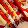 6 Bút Gel 0.5mm Năm Ngựa 2.026 - Nhanh khô, mực đen, viết dễ, sinh viên văn phòng 4