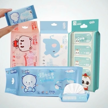 8 Gói Khăn Ướt Mini Bỏ Túi Chất Tẩy Trắng Ncr – Giá 12.000₫, Sạch Mọi Nơi