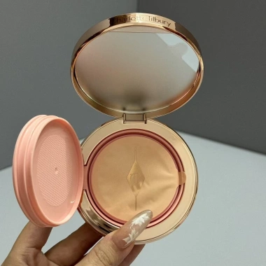 Air Cushion Glitter Diamond 12g – Kem che khuyết, Đèn nước, Trang điểm mặt mịn