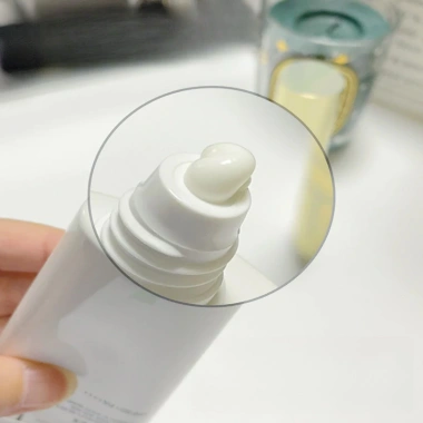 Allie Kem chống nắng mặt kiểm soát dầu, dưỡng ẩm, SPF30 - Giá ưu đãi 149.600 VND 9