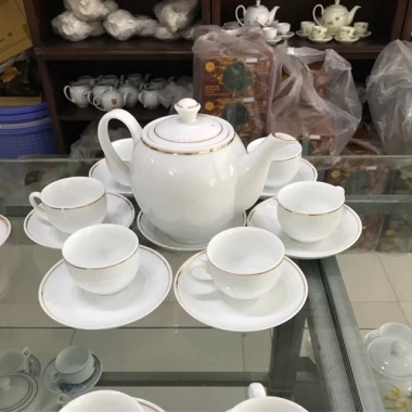 Ấm chén kẻ chỉ vàng cao cấp Bát Tràng – Giá ưu đãi 280.000₫, chất liệu gốm sứ truyền thống 2