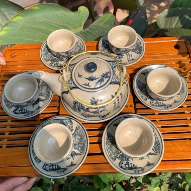 Ấm chén men rạn cổ Bát Tràng - Bộ Trúc Lâm Thất Hiền, Cổ Tự gốc Tùng, Nhị Cảnh Sơn Thuỷ quai đồng - Giá ưu đãi 260.000₫ 7