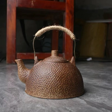Ấm trà gốm nhẹ nhàng, gần gũi, giá ưu đãi 390.000đ, giảm từ 487.500đ