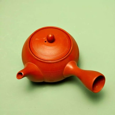Ấm trà lẻ tay ngang quai cầm + 6 ly trà men gốm Nhật, thanh lý 245k