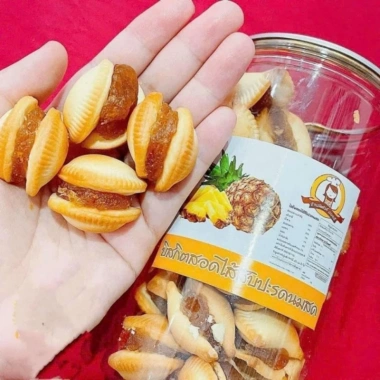 Ăn vặt Bánh sò khóm Thái Lan 320gr - Vỏ giòn, chua ngọt, giảm giá 22% chỉ 97.200₫ Ăn vặt Bánh sò khóm Thái Lan 320gr - Vỏ giòn, chua ngọt, giảm giá 22% chỉ 97.200₫