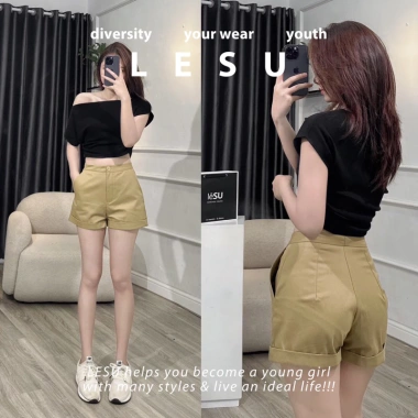 Ảnh tự chụp Croptop lệch vai cánh dơi - Giá ưu đãi 147.000đ, thoáng mát, trẻ trung 5