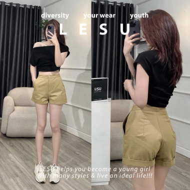 Ảnh tự chụp Croptop lệch vai cánh dơi - Giá ưu đãi 147.000đ, thoáng mát, trẻ trung 10