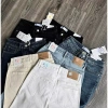 Ảnh tư chụp Quần Jeans Ống đứng trơn basic ZR - Giá chỉ 375.000₫, giảm từ 457.500₫ 8