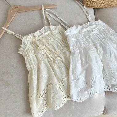Áo 2 Dây Vải Ren Phối Hoa Dây Nơ Ngực Xinh Bo Chun Ngực Đẹp Thời Trang Mặc Nhà và Đi Biển 155k