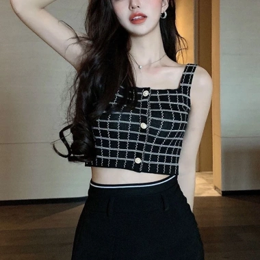 Áo ba lỗ hai dây nhỏ caro mùa hè, tôn dáng, thiết kế phối bên trong - Giá 119k