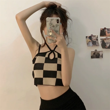 Áo ba lỗ hai dây nhỏ caro mùa hè, tôn dáng, thiết kế phối bên trong - Giá 119k 9 Áo ba lỗ hai dây nhỏ caro mùa hè, tôn dáng, thiết kế phối bên trong - Giá 119k 9